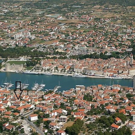 Fresh Apartments Dar Orlic Trogir Exterior photo
