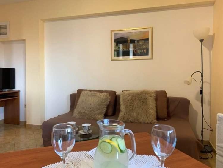 Fresh Apartments Dar Orlic Trogir Exterior photo